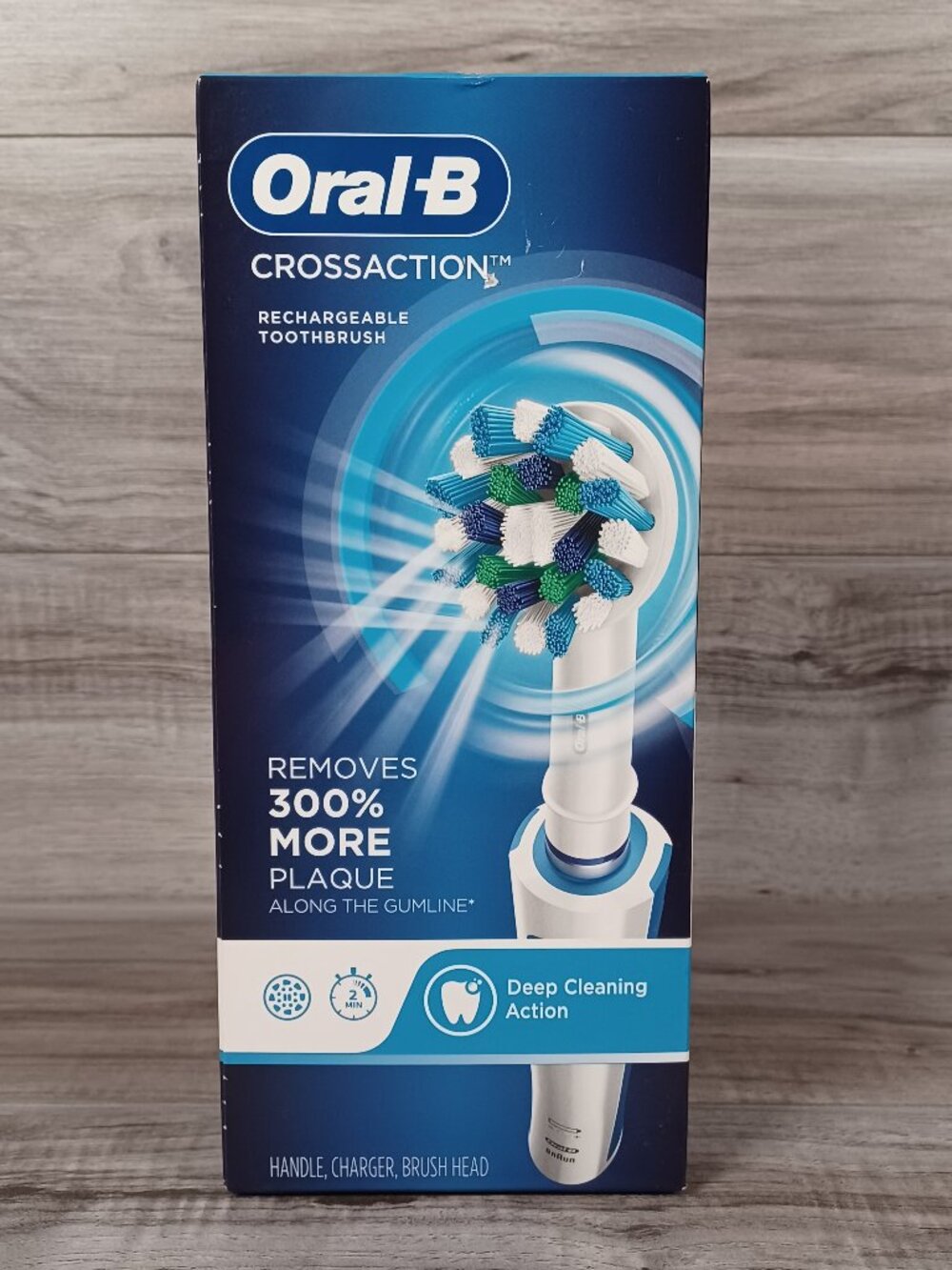 New Sealed Oral-B CrossAction Rechargeable Electric Toothbrush White